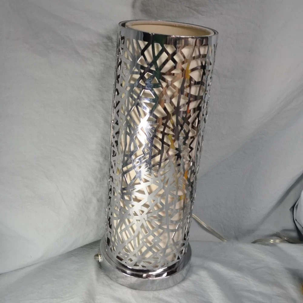 SALE* silver metal bird nest 16